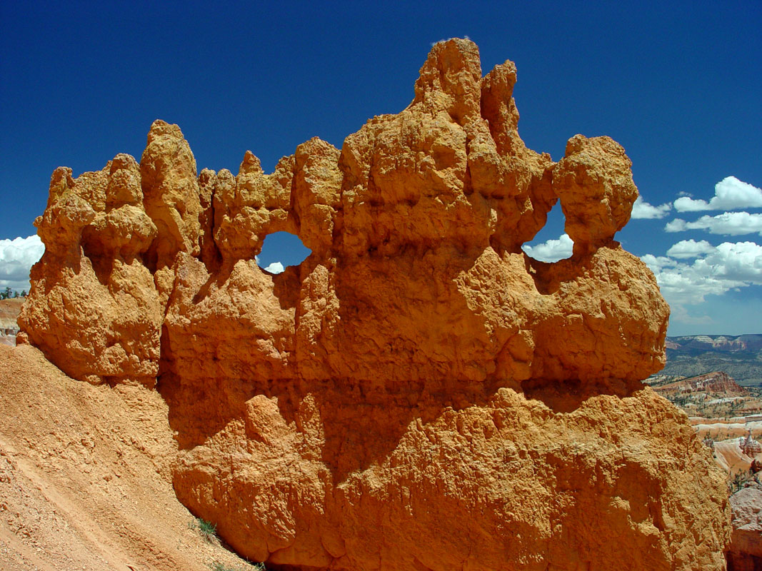 Forming hoodoos